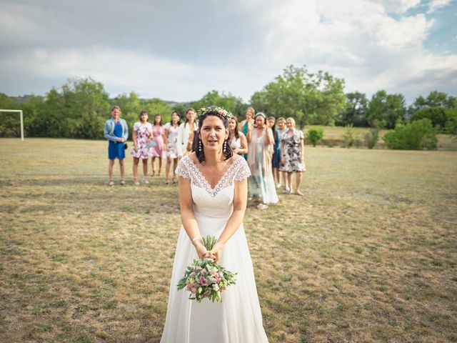 Le mariage de Anthony et Sylvia à Grambois, Vaucluse 37