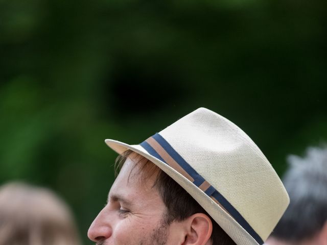 Le mariage de Jérôme et Mélanie à Louchy-Montfand, Allier 6