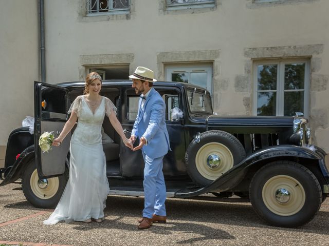 Le mariage de Jérôme et Mélanie à Louchy-Montfand, Allier 10