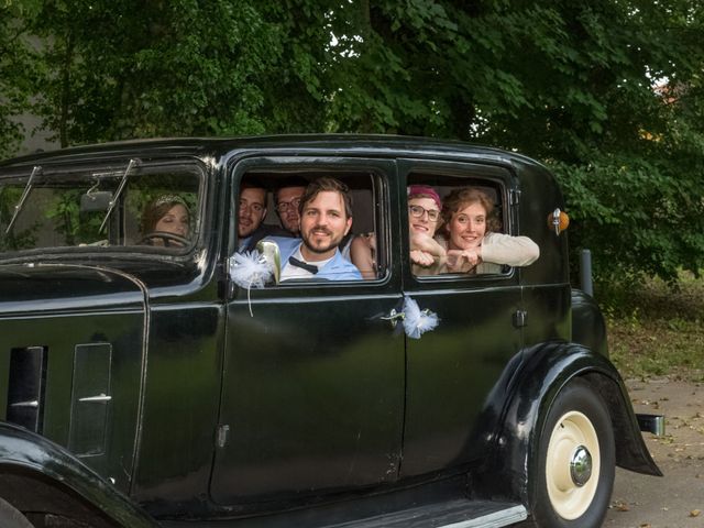 Le mariage de Jérôme et Mélanie à Louchy-Montfand, Allier 16