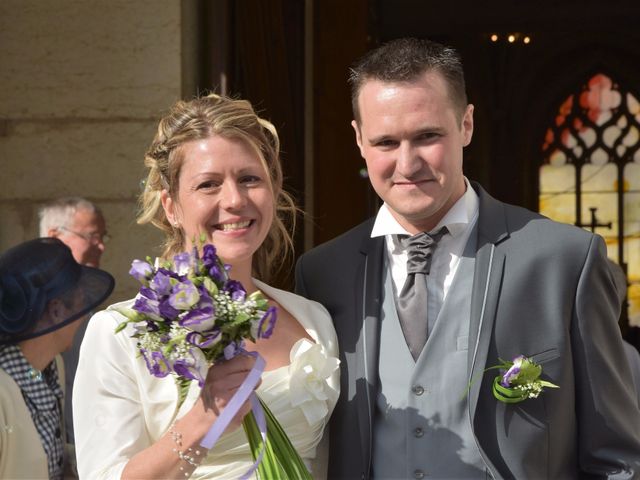 Le mariage de Richard et Marie  à Orchamps-Vennes, Doubs 17