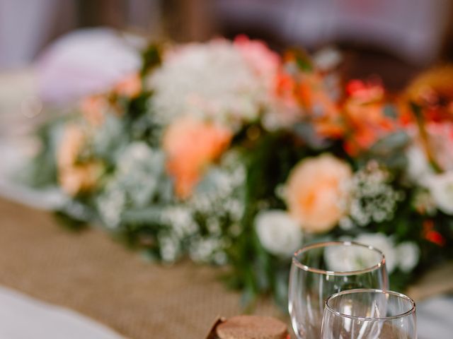 Le mariage de Nicolas et Lisa à Tournon-sur-Rhône, Ardèche 60