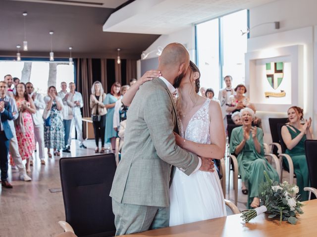 Le mariage de Kévin et Emeline à Soullans, Vendée 15