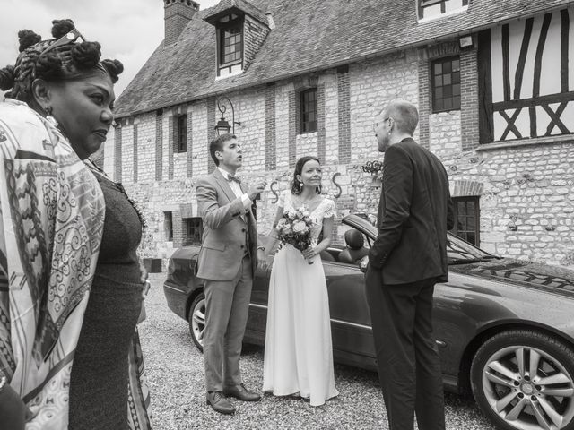 Le mariage de Kamille et Agnes à Porte-Joie, Eure 12