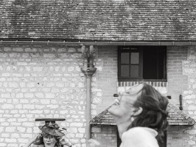 Le mariage de Kamille et Agnes à Porte-Joie, Eure 13
