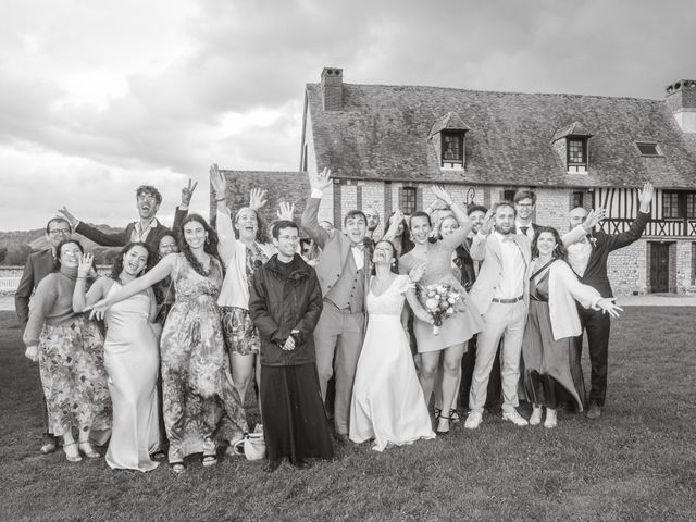 Le mariage de Kamille et Agnes à Porte-Joie, Eure 14