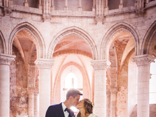 Le mariage de Edouard et Julie à Saint-Symphorien-le-Château, Eure-et-Loir 12