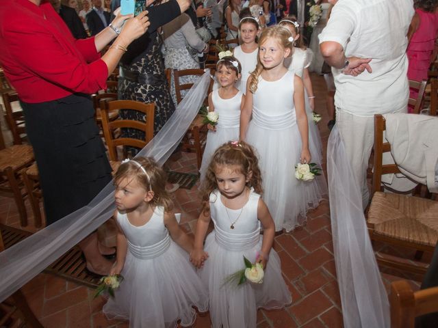 Le mariage de Charlotte et Vincent à Magny-le-Hongre, Seine-et-Marne 40
