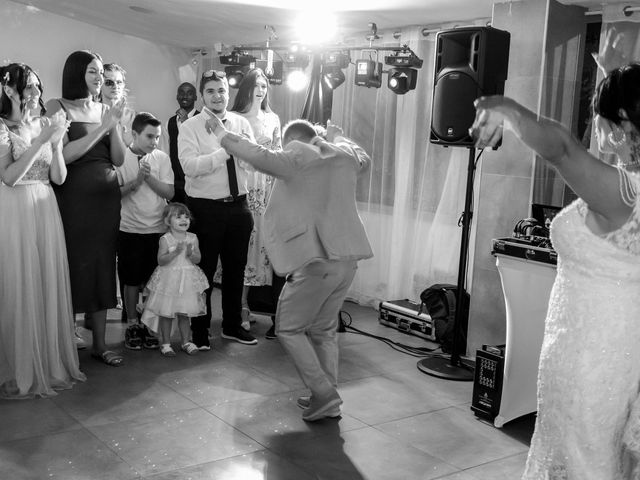 Le mariage de Jean-Charles et Sandrine à Les-Pennes-Mirabeau, Bouches-du-Rhône 59