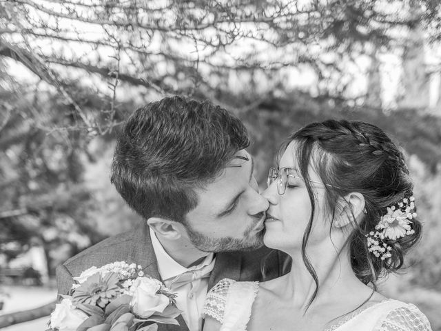 Le mariage de Florian et Sarah à Le Puy-Notre-Dame, Maine et Loire 30