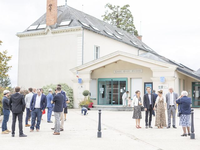 Le mariage de Florian et Sarah à Le Puy-Notre-Dame, Maine et Loire 6