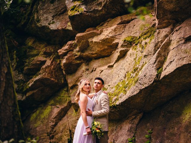 Le mariage de Alexis et Louise à Thannenkirch, Haut Rhin 22