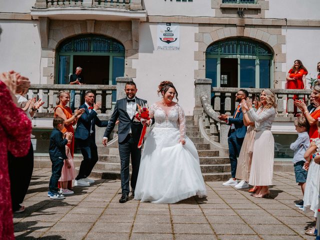 Le mariage de Manon et Antoine à Guilvinec, Finistère 1