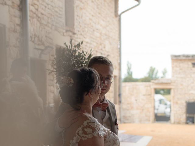 Le mariage de Nils et Alison à Montbellet, Saône et Loire 14