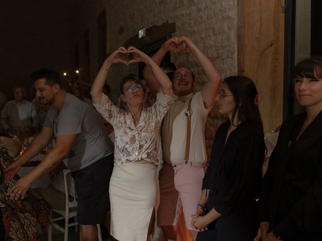 Le mariage de Nils et Alison à Montbellet, Saône et Loire 30