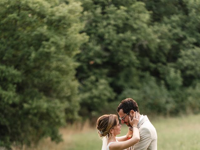 Le mariage de Joan et Mélanie à Colombier-le-Jeune, Ardèche 61
