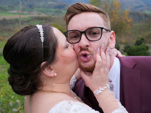 Le mariage de Julia et Pierre à Saint-Forgeux, Rhône 26