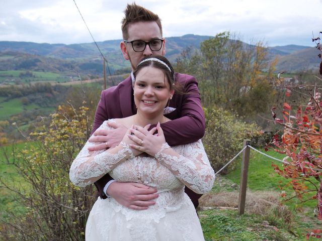 Le mariage de Julia et Pierre à Saint-Forgeux, Rhône 30