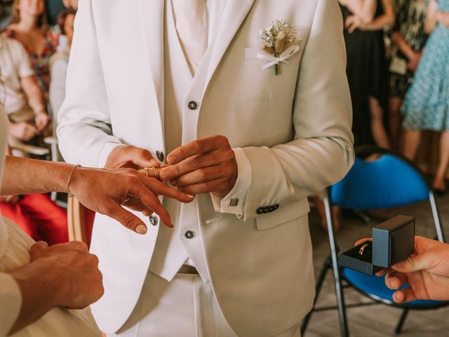 Le mariage de Christophe et Angéline à Villeneuve-lès-Maguelone, Hérault 35