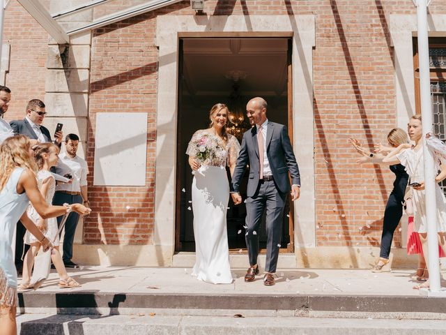 Le mariage de Paul et Laura à Arès, Gironde 19