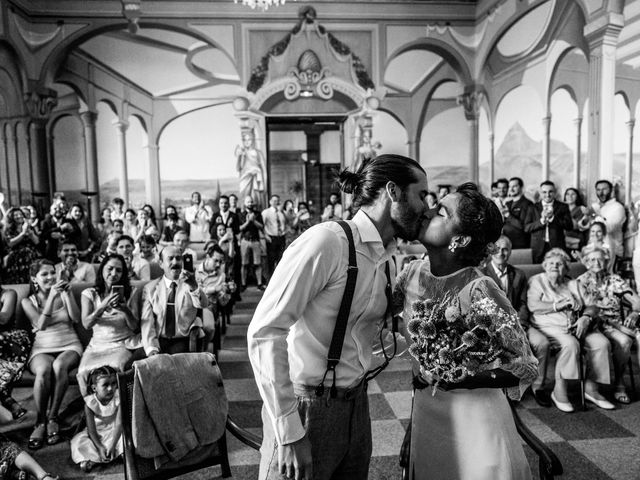 Le mariage de Adrien et Jaquie à Aydat, Puy-de-Dôme 13