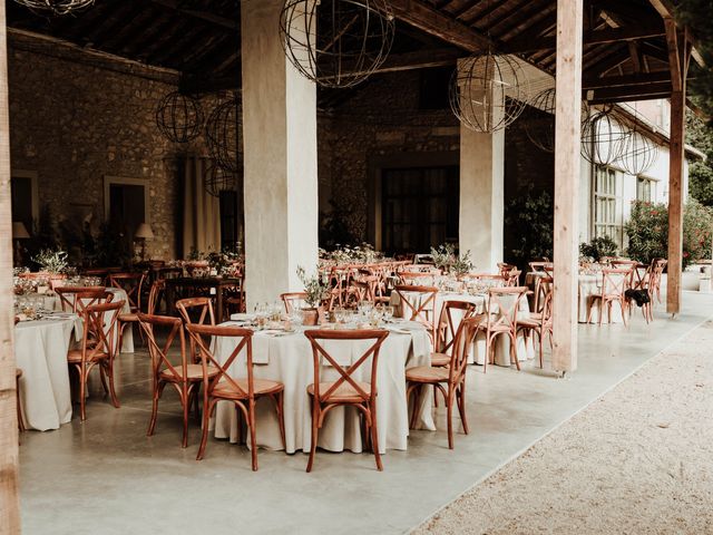 Le mariage de Olivier et Coline à Tarascon, Bouches-du-Rhône 17