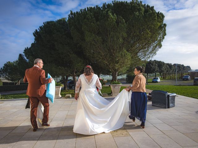 Le mariage de Pierre et Laura à Nieul-sur-Mer, Charente Maritime 16