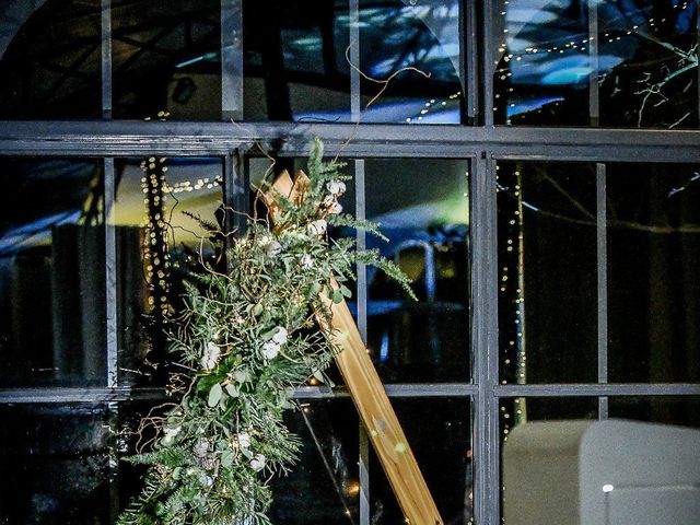 Le mariage de Christophe  et Adélaïde  à Jaunay-Clan, Vienne 18