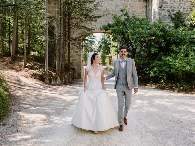 Le mariage de Adrien et Erika à Saint-Clair, Ardèche 15