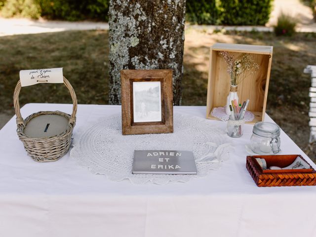 Le mariage de Adrien et Erika à Saint-Clair, Ardèche 44