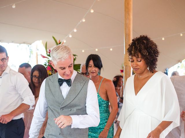 Le mariage de Dimitri et Marie Pierre à Saint-Gilles les Bains, La Réunion 61