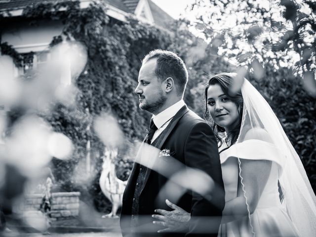 Le mariage de Antoine et Sarah à Vourles, Rhône 16