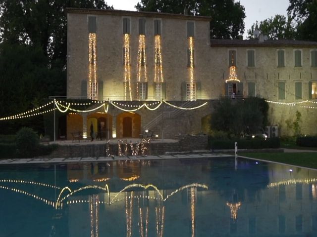 Le mariage de Delphine et Bruno à Saint-Martin-de-Castillon, Vaucluse 2