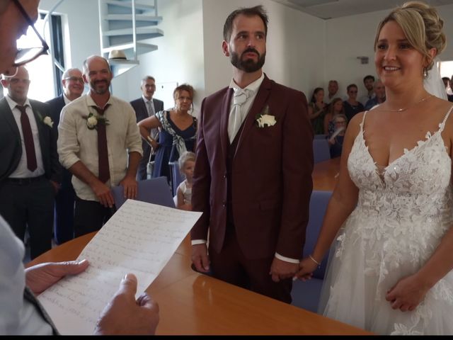 Le mariage de Delphine et Bruno à Saint-Martin-de-Castillon, Vaucluse 10