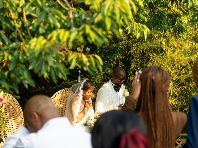 Le mariage de Revic et Maeva à Châtenay-Malabry, Hauts-de-Seine 30