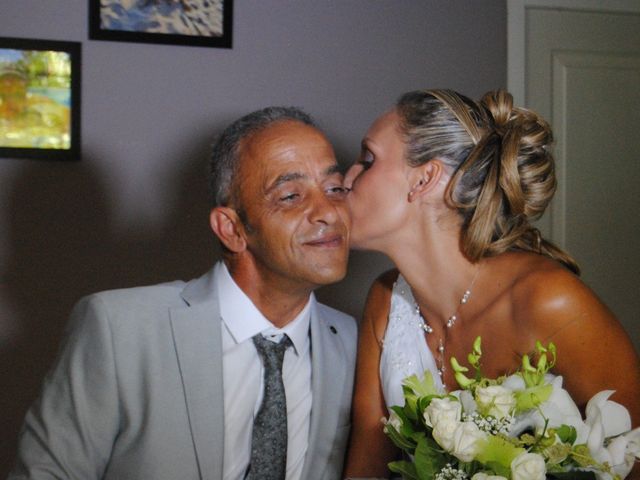 Le mariage de Guillaume et Lucie à Gordes, Vaucluse 32