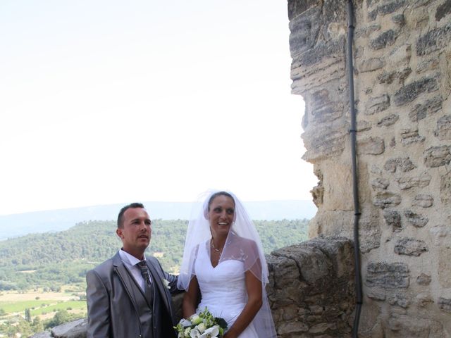 Le mariage de Guillaume et Lucie à Gordes, Vaucluse 59