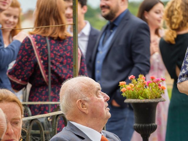 Le mariage de Grigori et Lucie à Semur-en-Auxois, Côte d&apos;Or 46