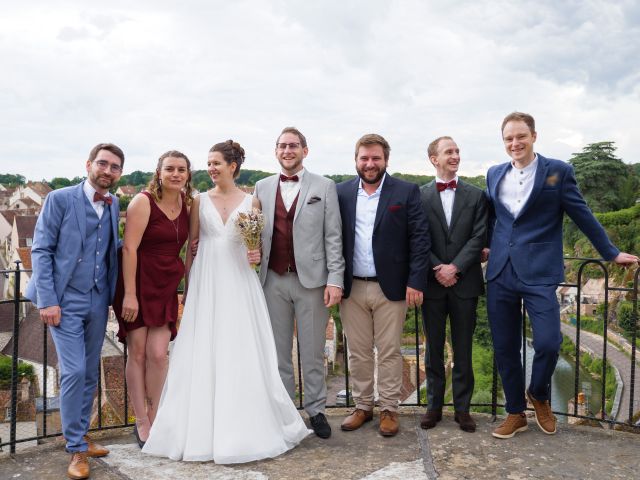 Le mariage de Grigori et Lucie à Semur-en-Auxois, Côte d&apos;Or 216