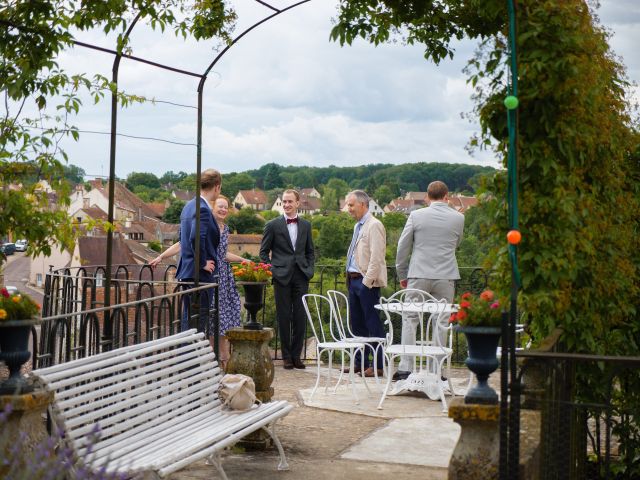 Le mariage de Grigori et Lucie à Semur-en-Auxois, Côte d&apos;Or 222