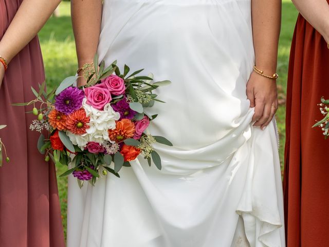 Le mariage de Quentin et Clémence à Falaise, Calvados 57