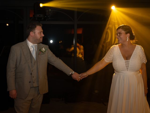 Le mariage de Quentin et Clémence à Falaise, Calvados 82