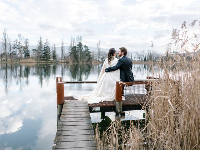 Le mariage de Romain et Sandra à Porte-de-Savoie, Savoie 13