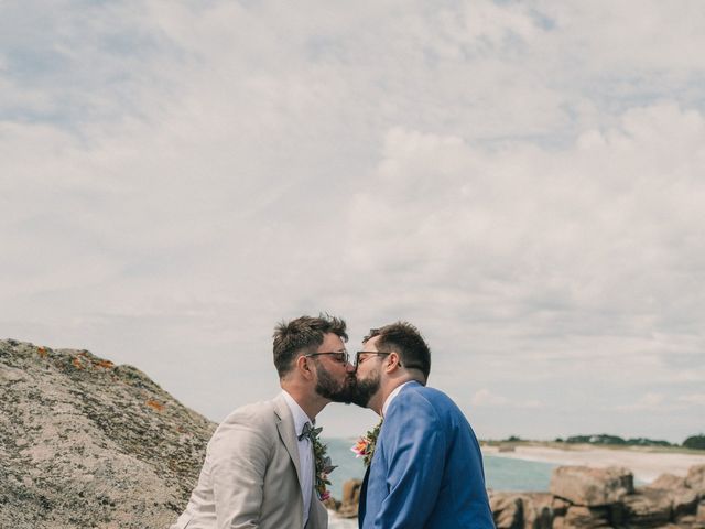 Le mariage de Thibaut et Kevin à Quimper, Finistère 24