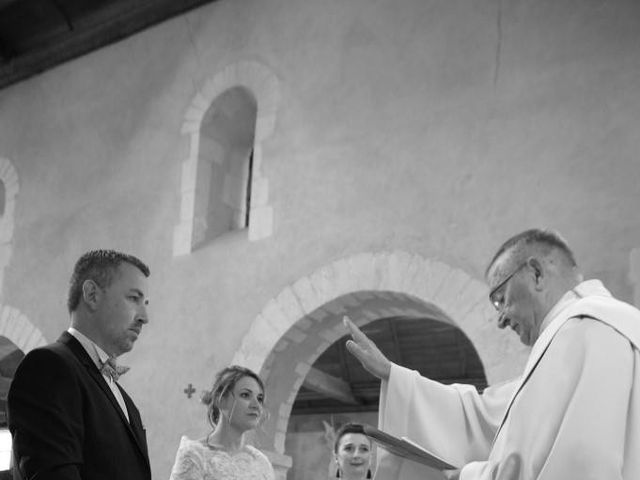 Le mariage de Bruno et Julie à Sainte-Marie-aux-Anglais, Calvados 17