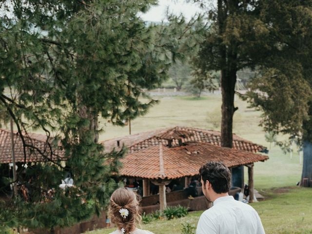 Le mariage de Omar et Michele à Manosque, Alpes-de-Haute-Provence 45