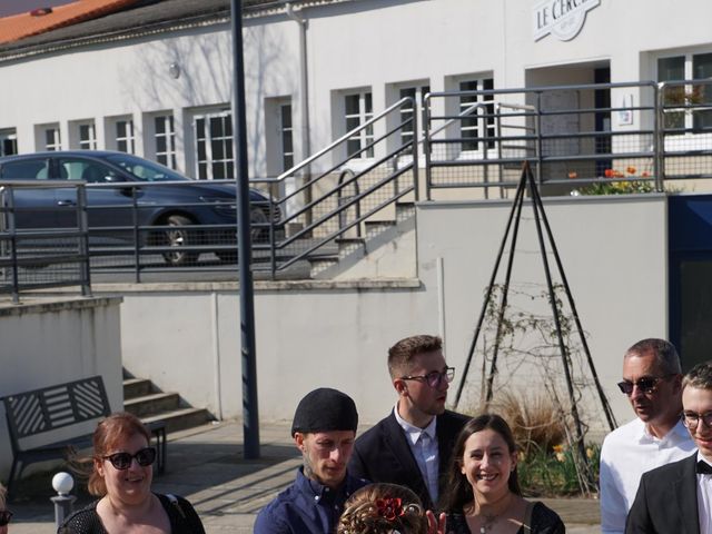 Le mariage de Jonathan et Nolwenn à Trémentines, Maine et Loire 12