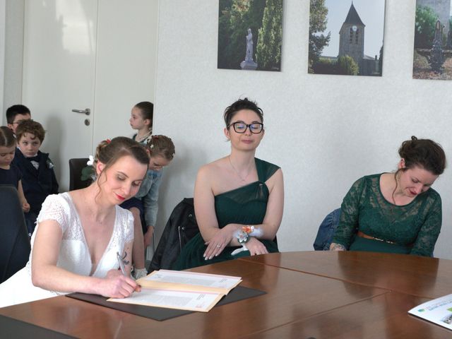 Le mariage de Jonathan et Nolwenn à Trémentines, Maine et Loire 15