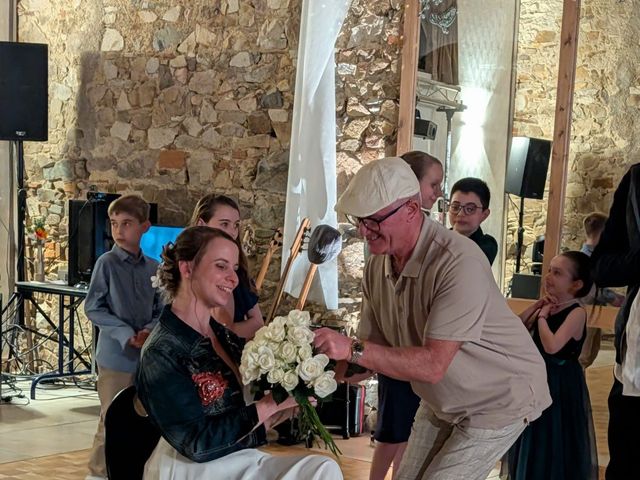 Le mariage de Jonathan et Nolwenn à Trémentines, Maine et Loire 30