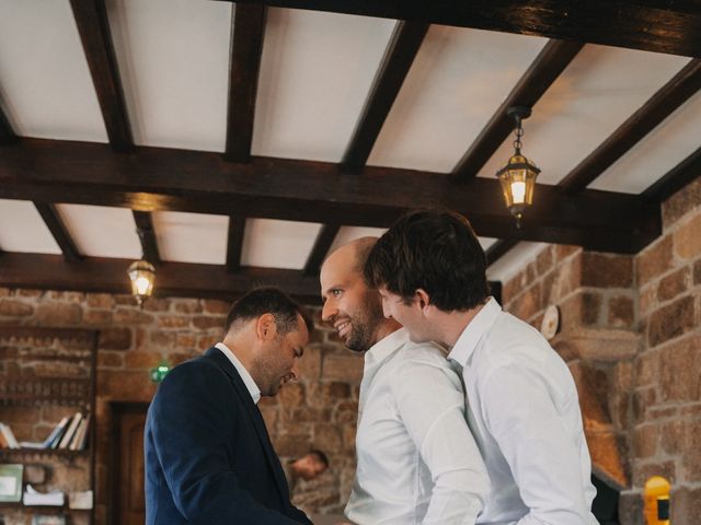 Le mariage de Romain et Clara à Plonévez-Porzay, Finistère 6